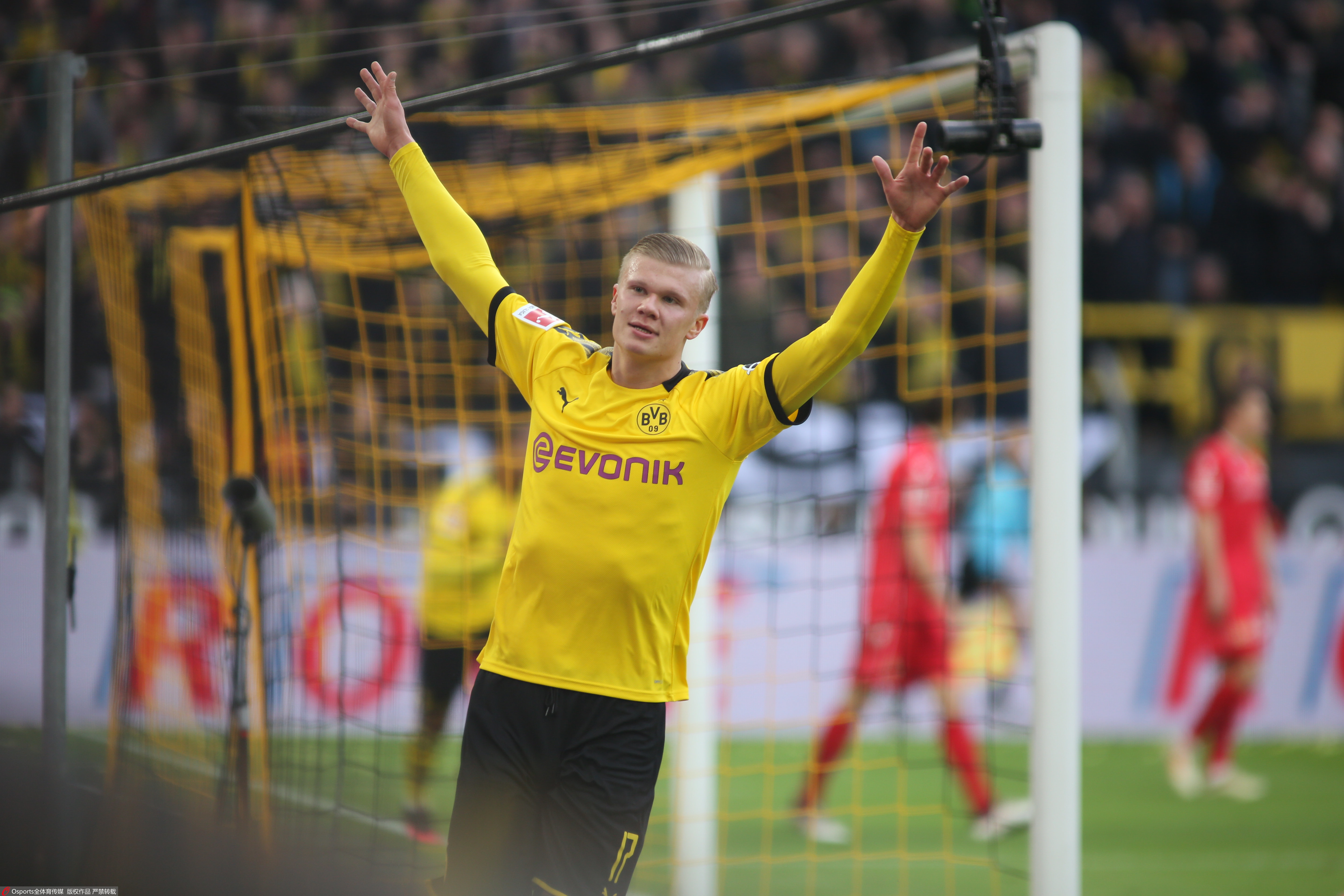 这个点球是否合理（这粒点球判罚公正吗？）