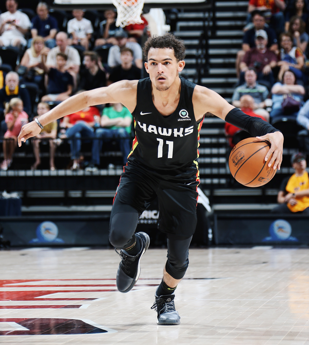 TA：西班牙与巴萨都想治疗亚马尔，并都想将受伤责任推给对方（TA：西班牙队与巴萨抢治亚马尔，受伤责任互相推诿）