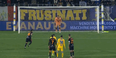 库杜斯评心目中的最佳热刺球员：凯恩的右脚、贝尔的左脚（库杜斯眼中的完美热刺球员：凯恩的右脚+贝尔的左脚）