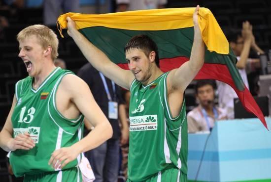 申花官方：今日一线队收假集结训练，阿苏埃、陈晋一等未归队（申花通报：一线队今日结束假期开始合练，阿苏埃、陈晋一等暂未归队）