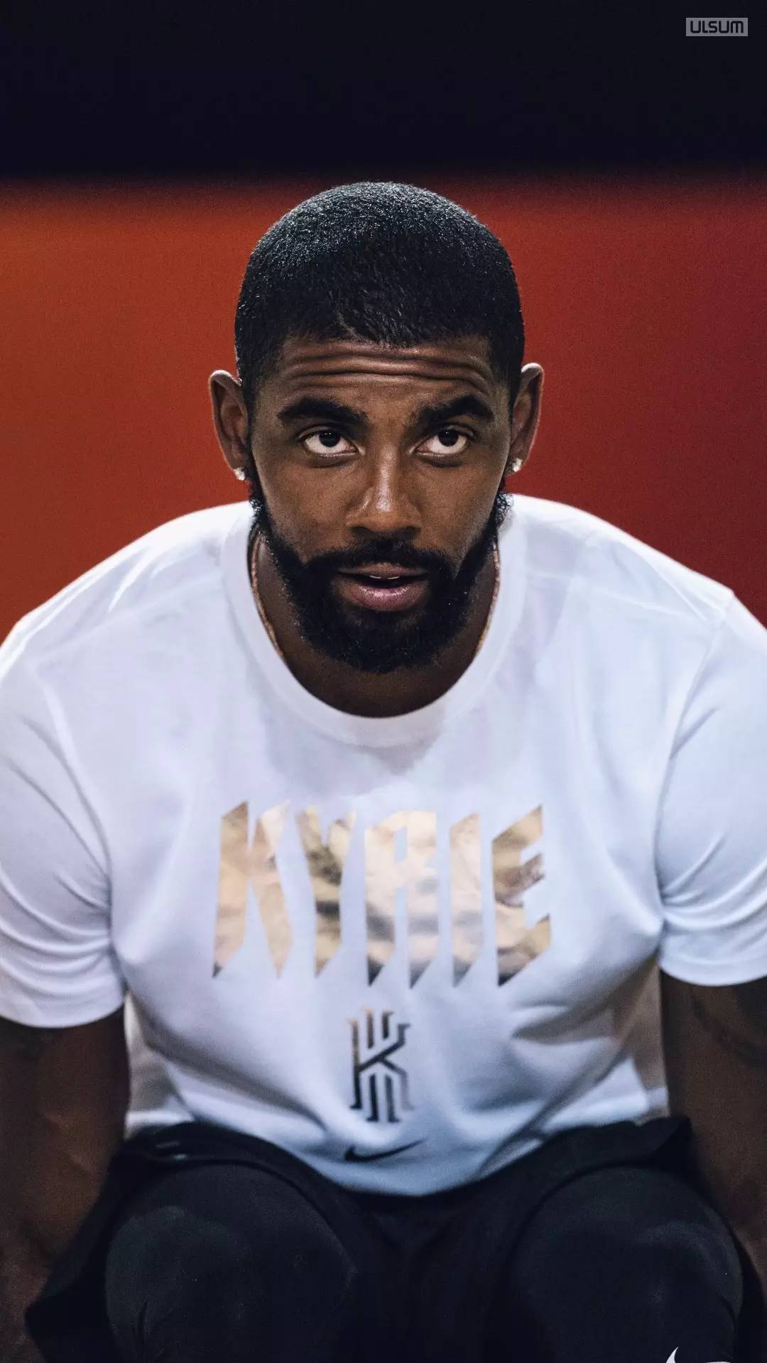 前锋终于找到射门感觉（前锋重拾进球感觉）