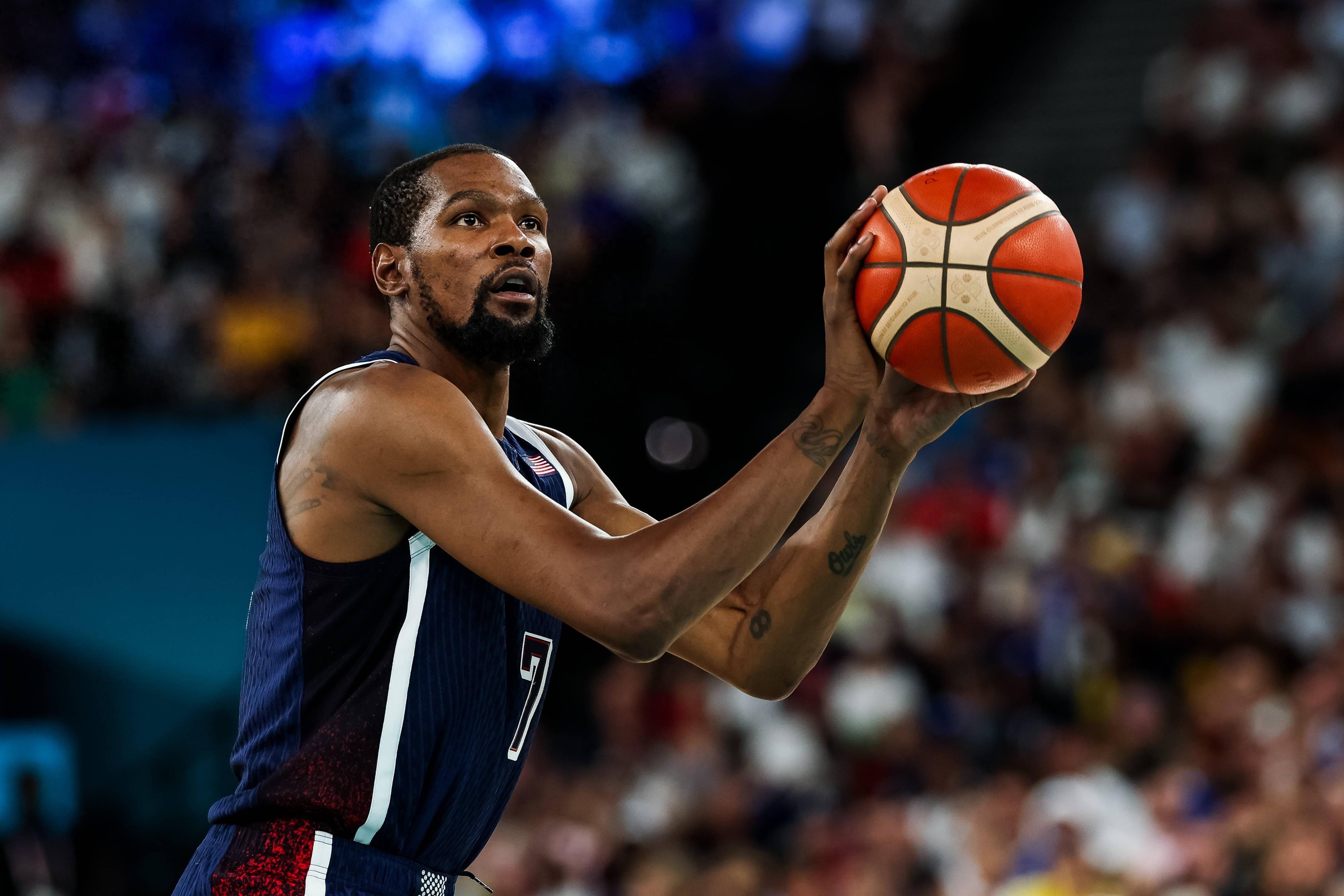 国米10人出战国际比赛日合计出场1083分钟，米兰11人979分钟（国际比赛日出场统计：国米10人累计1083分钟，米兰11人共979分钟）